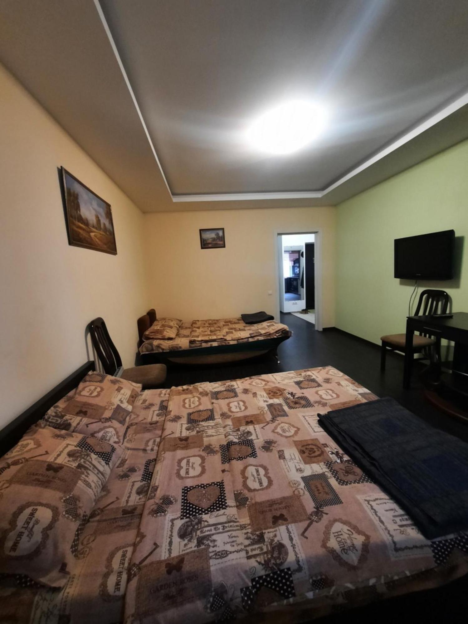 Шикарная 2К Квартира Центральный Парк Университет 70М Irpiny Kültér fotó